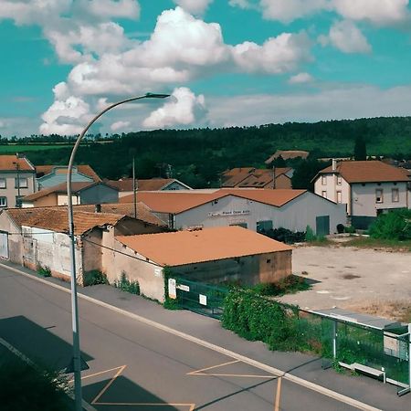 Chez Romain, Appartement Proche Commerces Et Centre Ville Avec Wifi Verdun-sur-Meuse Eksteriør billede