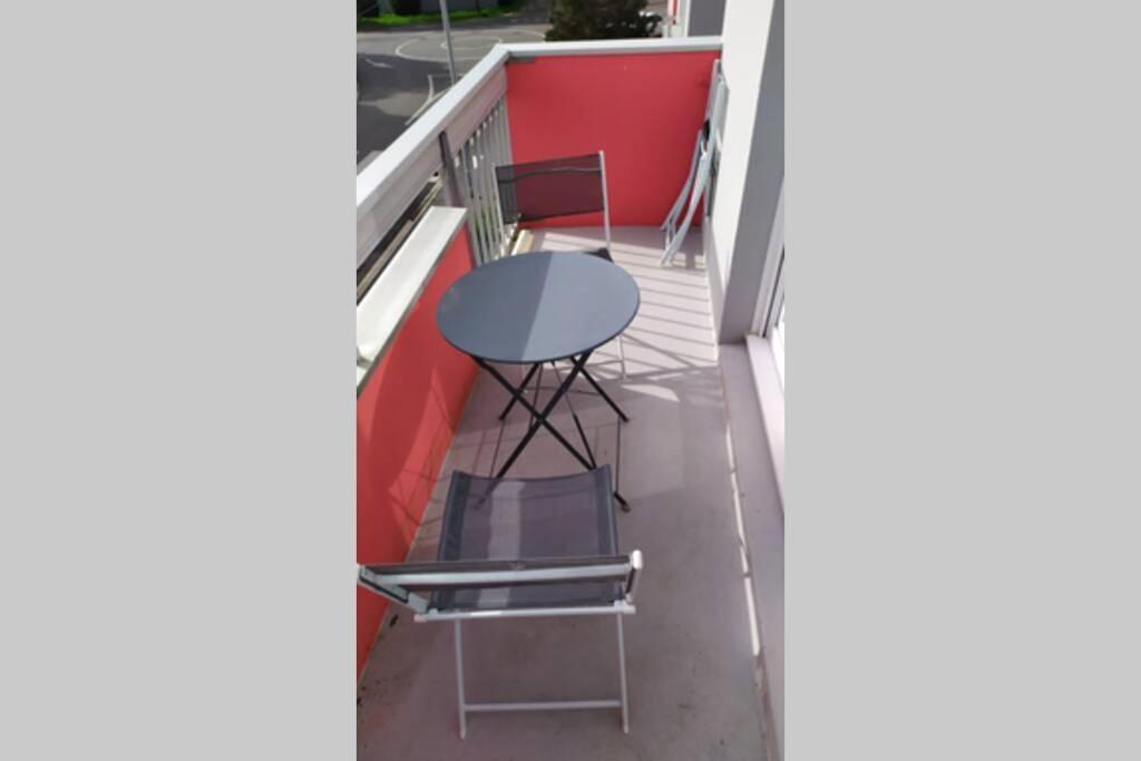 Chez Romain, Appartement Proche Commerces Et Centre Ville Avec Wifi Verdun-sur-Meuse Eksteriør billede